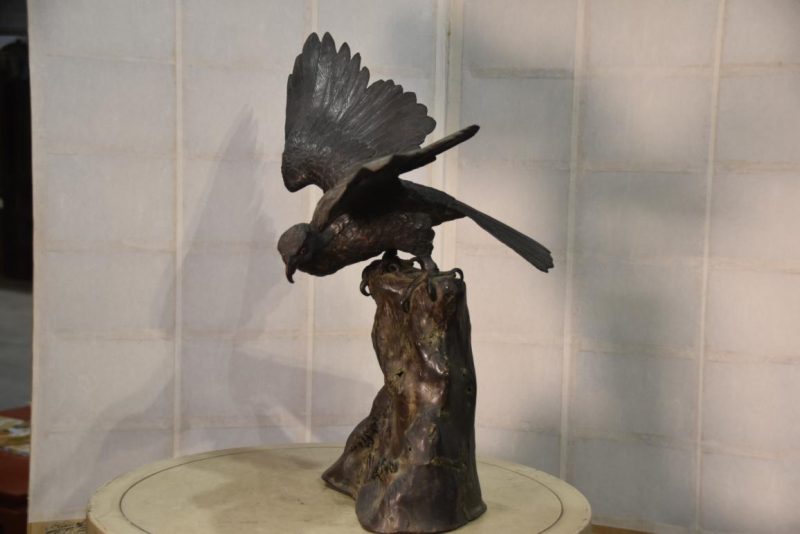 Japanese Bronze Eagle Statue Width:660mm - Image 6