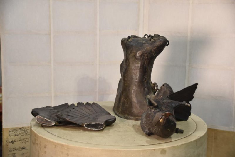 Japanese Bronze Eagle Statue Width:660mm - Image 3