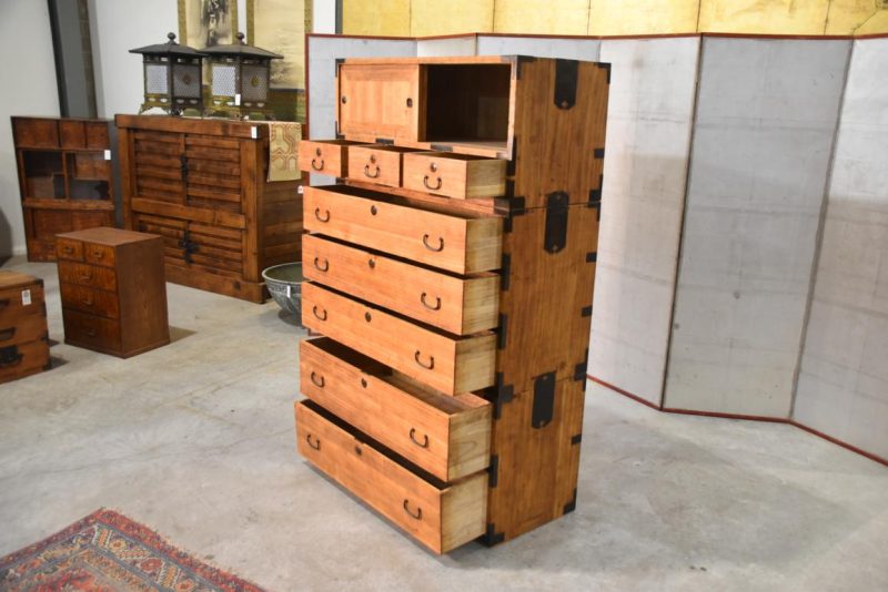 Vintage 8 Drawer Clothing Chest (3 Sections) Width:940mm - Image 4