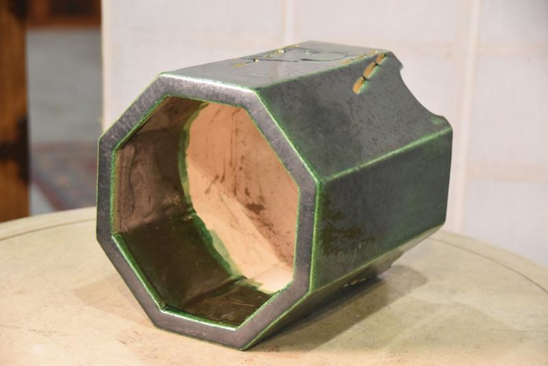 Green Glaze Hibachi Urn with Rabbits Width:200mm - Image 3