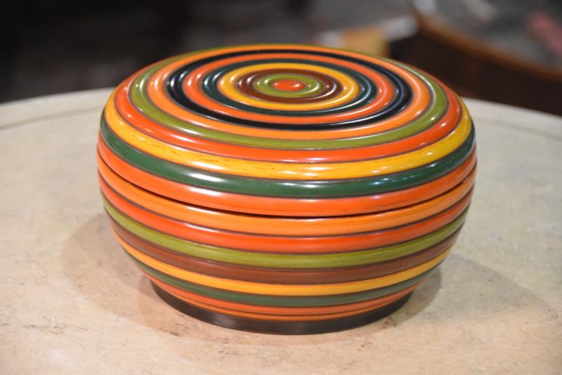 Japanese Spinning Top Design Lidded Container Width:200mm - Image 7