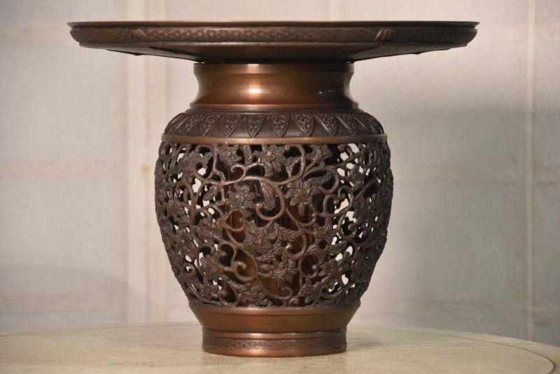 Bronze Usubata Vase:Width 330mm - Image 2