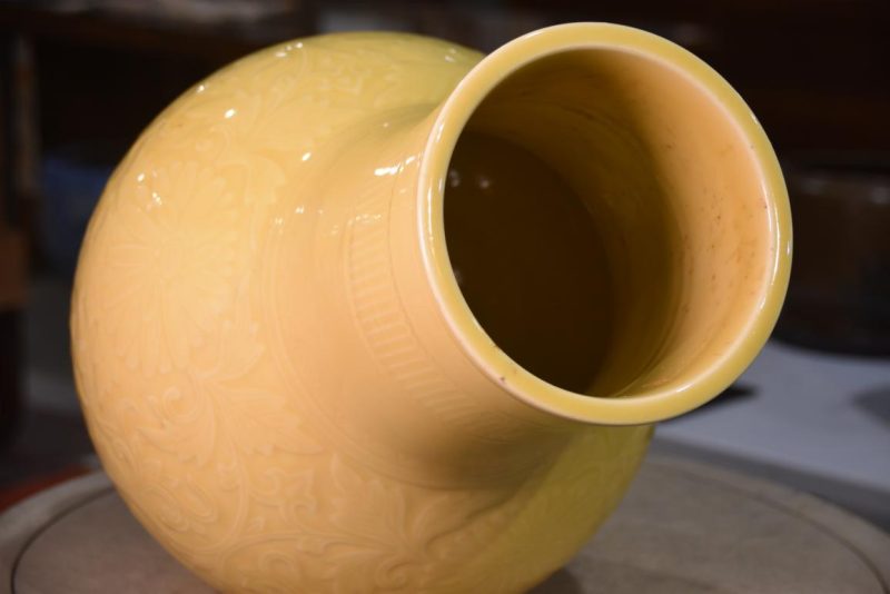 Japanese Yellow Celadon Vase Height:520mm - Image 6