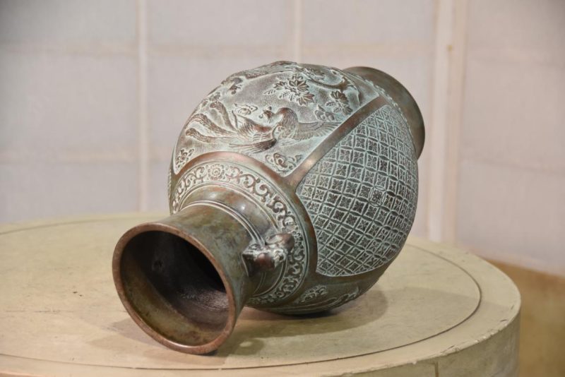 Japanese Seido Bronze Vase Height:330mm - Image 5