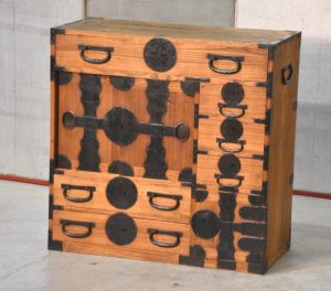 Tokyo Region Merchant Chest Width:770mm