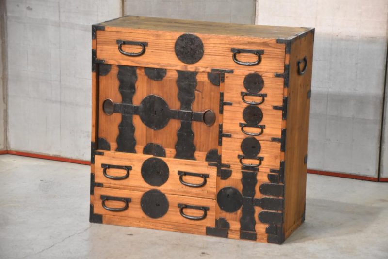 Tokyo Region Merchant Chest Width:770mm