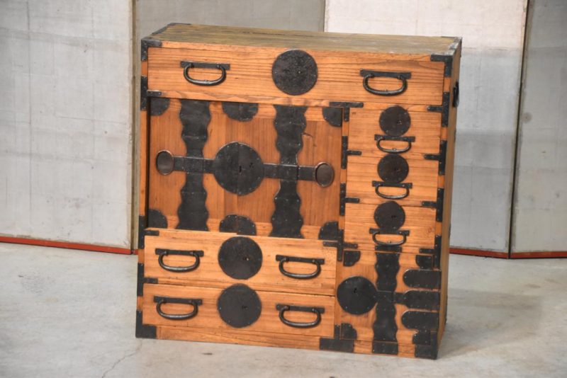 Tokyo Region Merchant Chest Width:770mm - Image 2