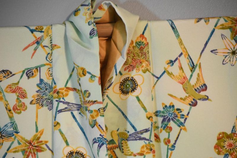 Japanese Pale Green Silk Kimono - Image 4
