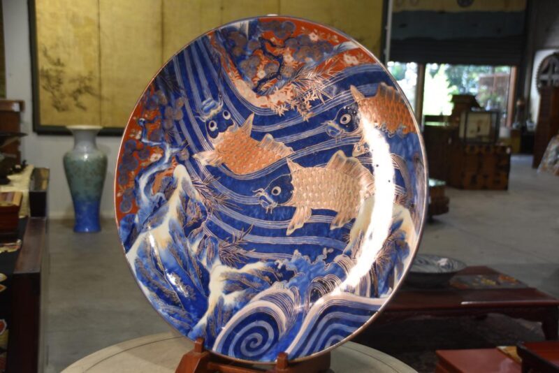 Large Coloured Imari Koi Charger Width:537mm - Image 9