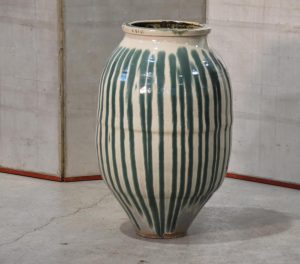 Shigaraki Drip Glaze Tsubo Urn Height:740mm