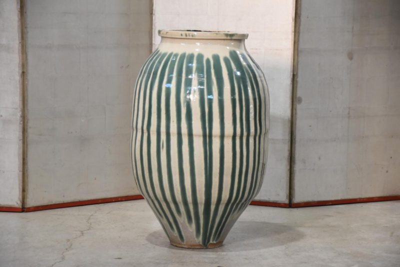 Shigaraki Drip Glaze Tsubo Urn Height:740mm - Image 7