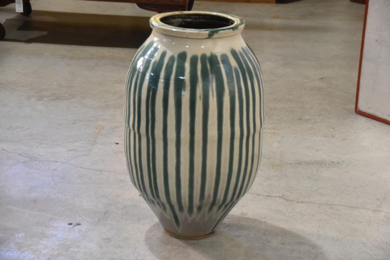 Shigaraki Drip Glaze Tsubo Urn Height:740mm - Image 5