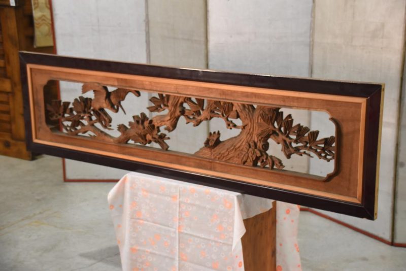 Japanese Carved Wooden Rama Transom with lacquered frame Width:1710mm - Image 7