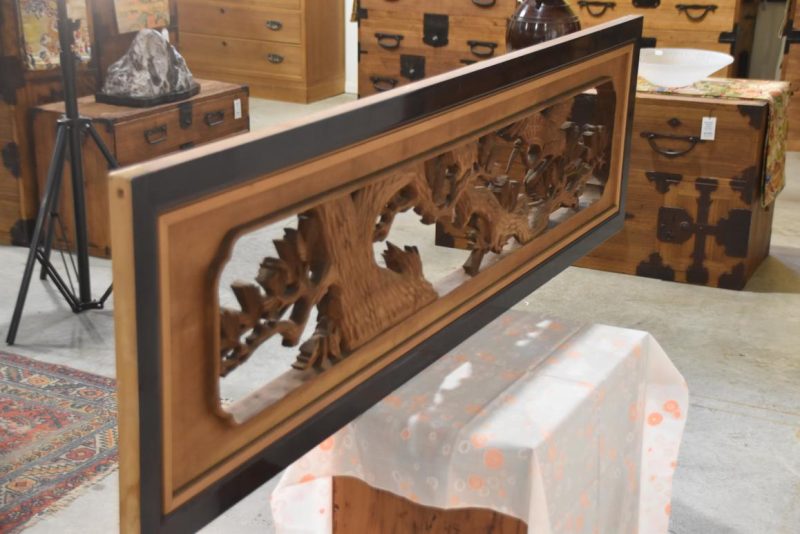 Japanese Carved Wooden Rama Transom with lacquered frame Width:1710mm - Image 3