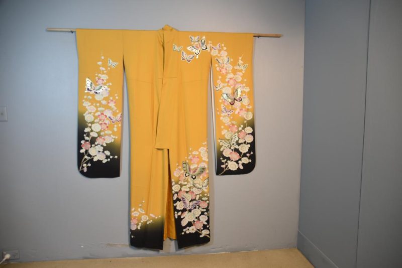 Japanese Vintage Furisode Kimono - Image 2