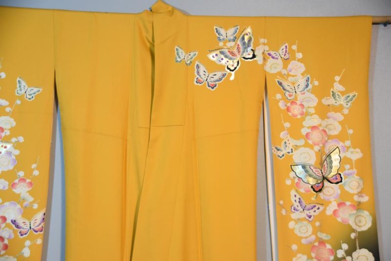 Japanese Vintage Furisode Kimono - Image 9