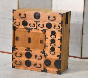 Tokyo Region Merchant Chest Width:790mm