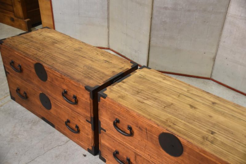 Antique 4 Drawer Clothing Chest (2 Sections)Width:950mm - Image 11