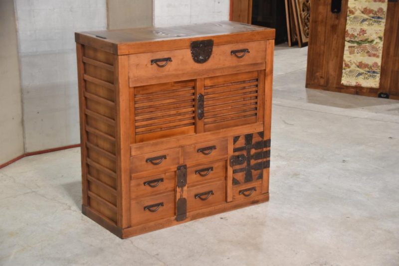 Choba Dansu Traditional Japanese Merchant Chest Width:890mm - Image 10
