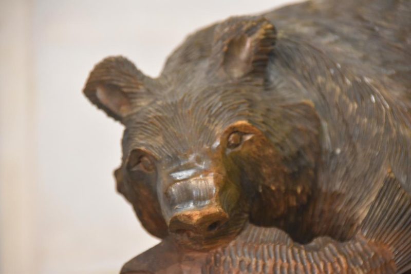 Hokkaido Carved Wooden Bear - Image 4