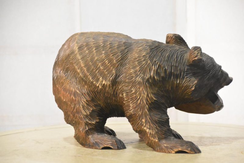 Hokkaido Carved Wooden Bear - Image 3