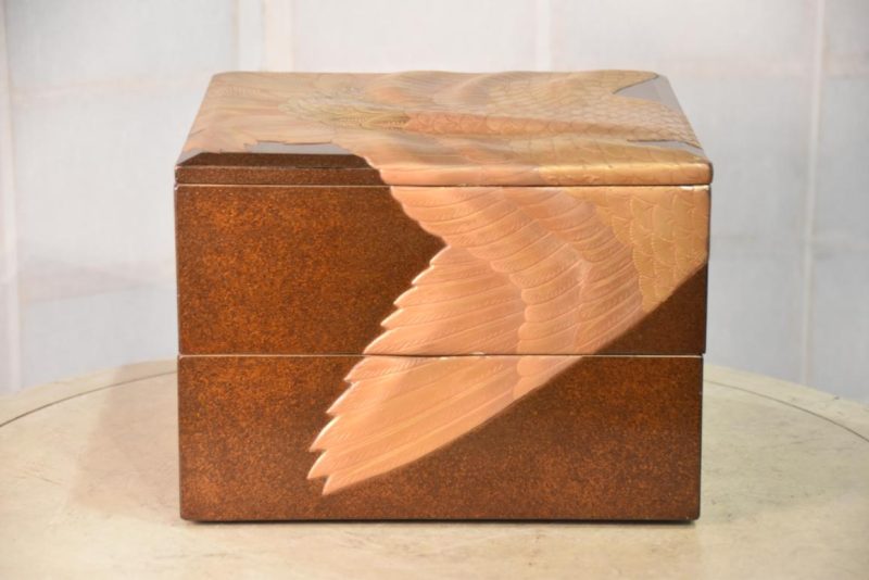 Maki-E Jubako Lacquer Box with Bold Cranes in Relief Width:270mm - Image 8