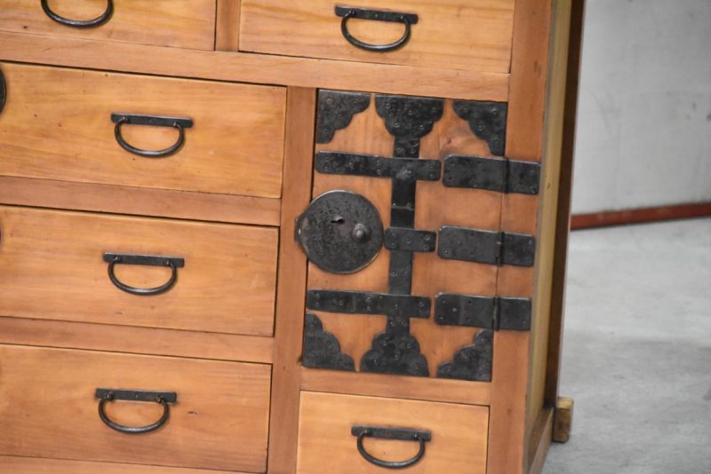Choba Dansu Traditional Japanese Merchant Chest Width:920mm - Image 7