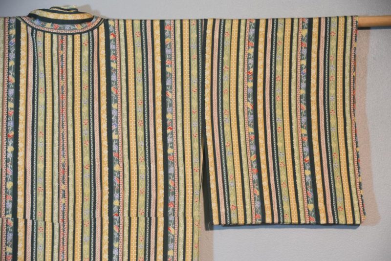 Japanese Vintage Silk Kimono - Image 6