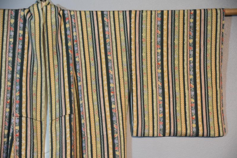 Japanese Vintage Silk Kimono - Image 5
