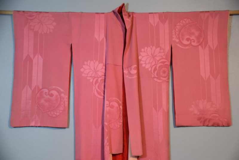Japanese Vintage Silk Kimono - Image 4