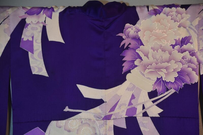 Japanese Furisode Kimono - Image 2