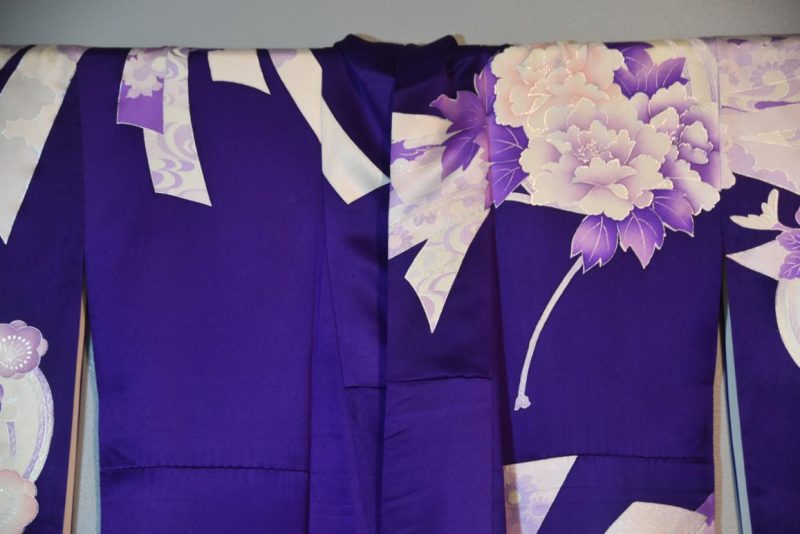 Japanese Furisode Kimono - Image 4