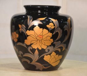 Lacquer Vase Width:240mm