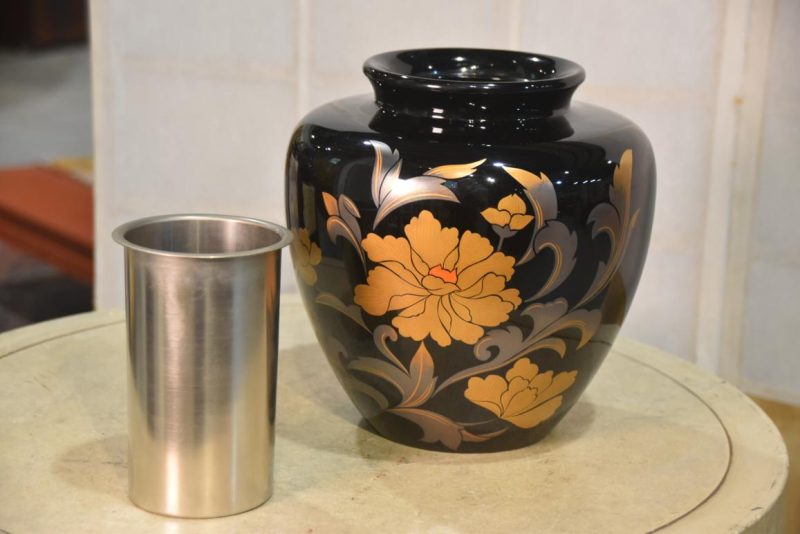 Lacquer Vase Width:240mm - Image 4