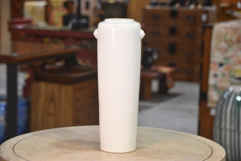 Hakuji Ceramic Vase