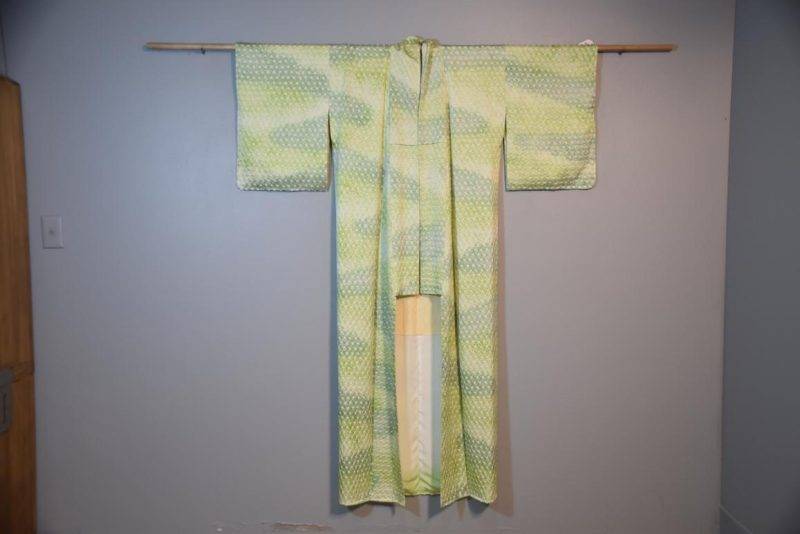 Japanese Vintage Silk Kimono - Image 4