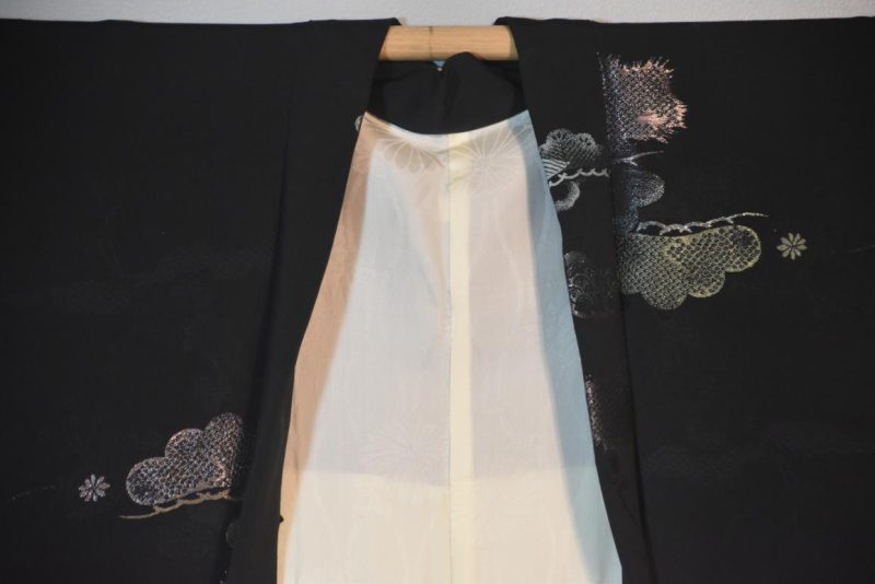 Vintage Japanese Silk Haori Jacket - Image 4