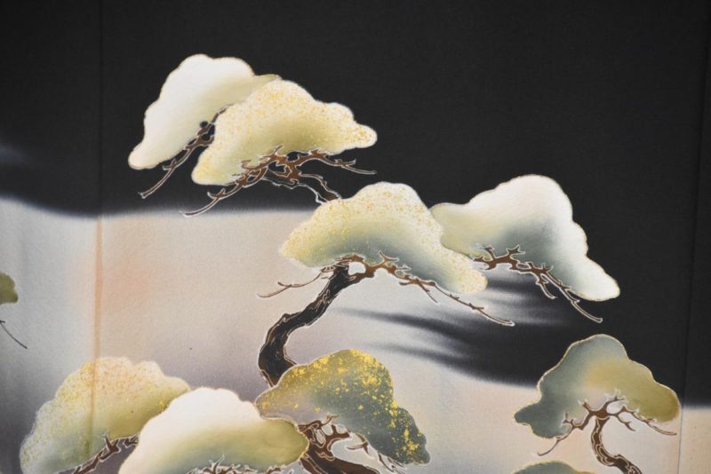 Japanese Vintage Silk Tomosode Kimono - Image 2
