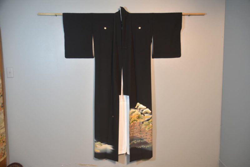 Japanese Vintage Silk Tomosode Kimono - Image 4