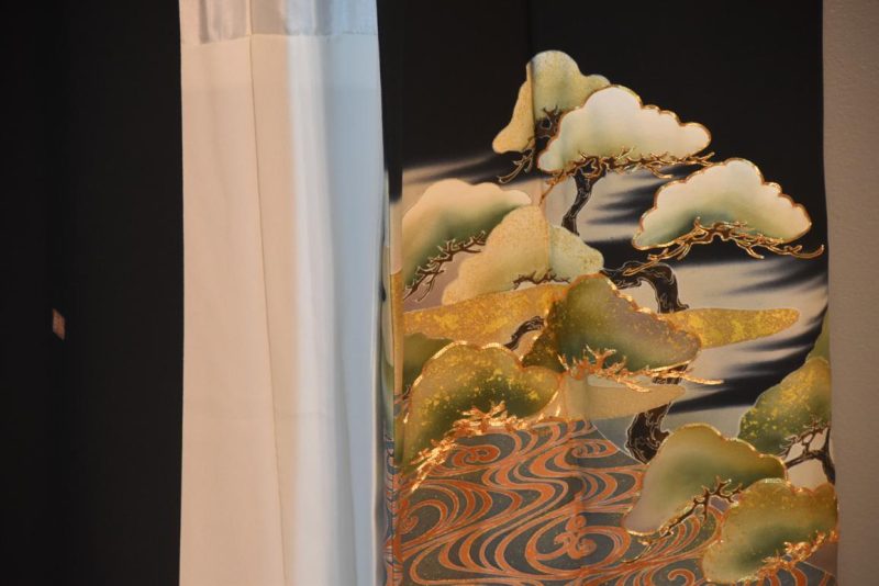 Japanese Vintage Silk Tomosode Kimono - Image 11