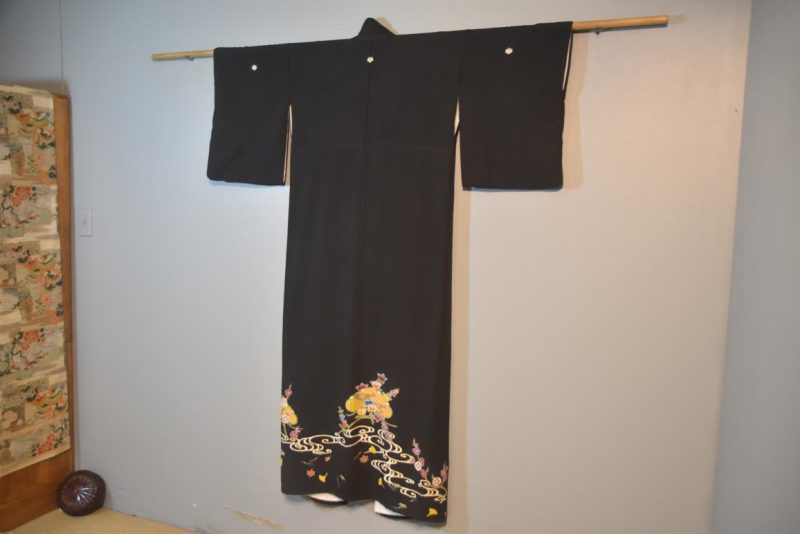 Japanese Vintage Silk Tomosode Kimono - Image 5