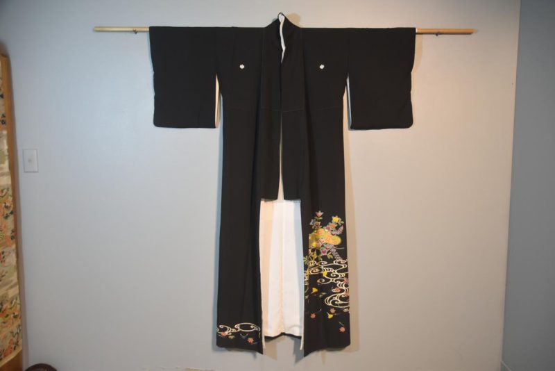 Japanese Vintage Silk Tomosode Kimono - Image 4