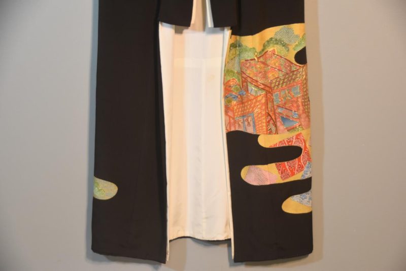 Japanese Vintage Silk Tomosode Kimono - Image 10
