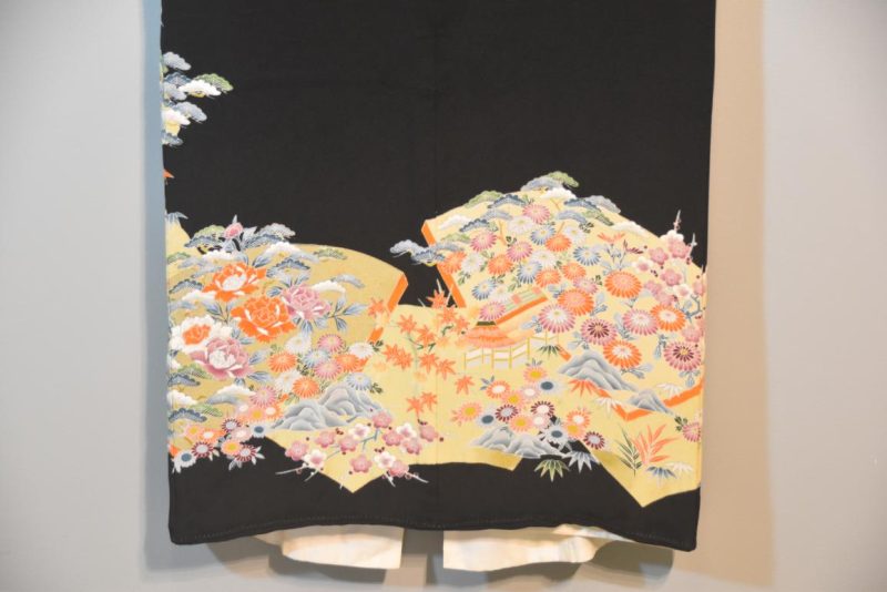 Japanese Vintage Silk Tomosode Kimono - Image 8