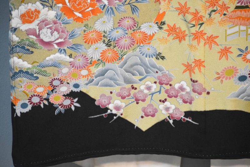 Japanese Vintage Silk Tomosode Kimono - Image 11