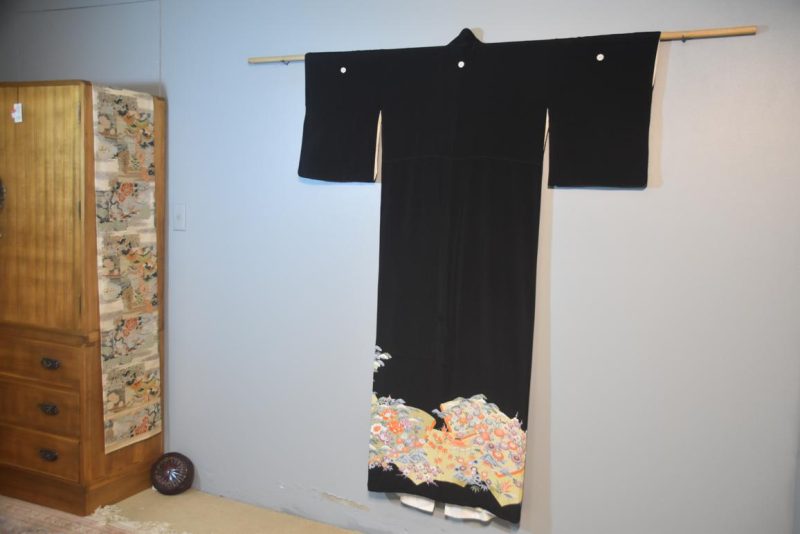 Japanese Vintage Silk Tomosode Kimono - Image 6