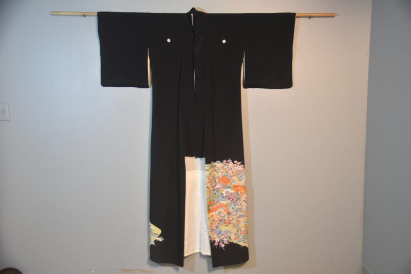 Japanese Vintage Silk Tomosode Kimono - Image 3