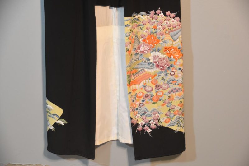 Japanese Vintage Silk Tomosode Kimono - Image 10