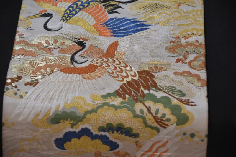 Vintage Maru Obi Sash Table Runner with flying Cranes Length: 4000mm - Image 2