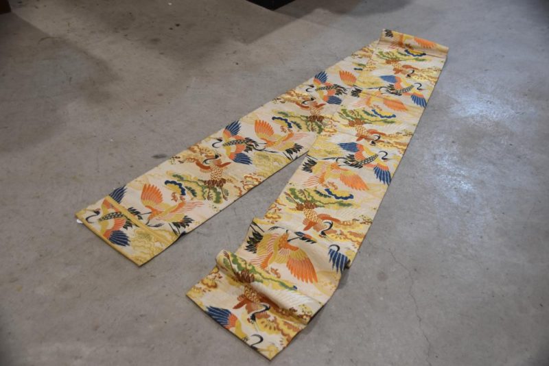 Vintage Maru Obi Sash Table Runner with flying Cranes Length: 4000mm - Image 4
